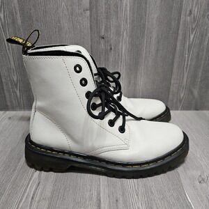 DR. Doc MARTENS Women's 7 Boots Luana White Smooth Leather Doc Lace Combat Ankle